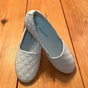 Primark white Floral loafers